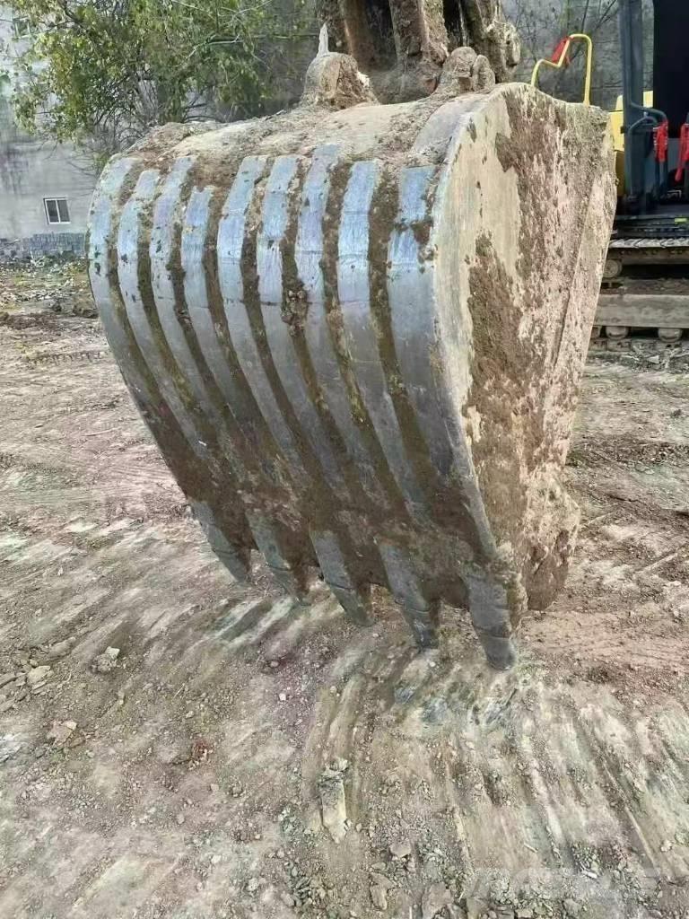 Volvo EC 350DL Paletli ekskavatörler