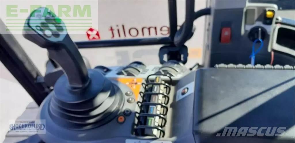 JCB 8330 Traktörler