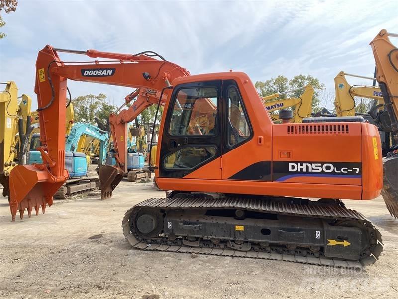 Doosan DX150 Paletli ekskavatörler