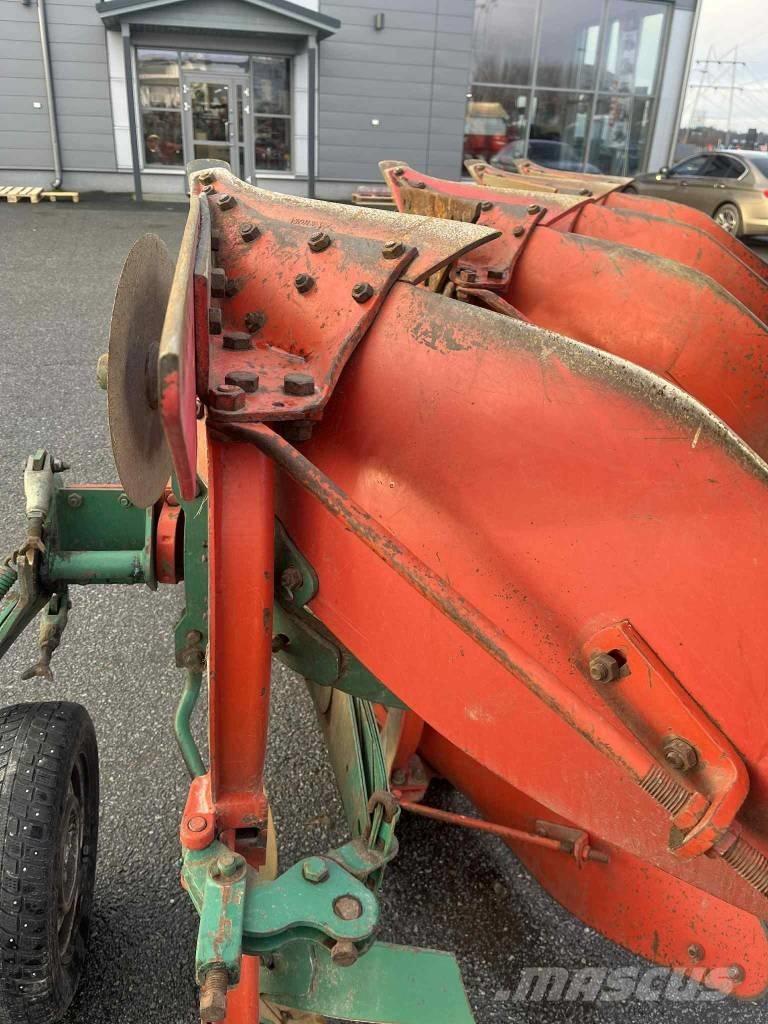 Kverneland E160-4-8 Döner pulluklar