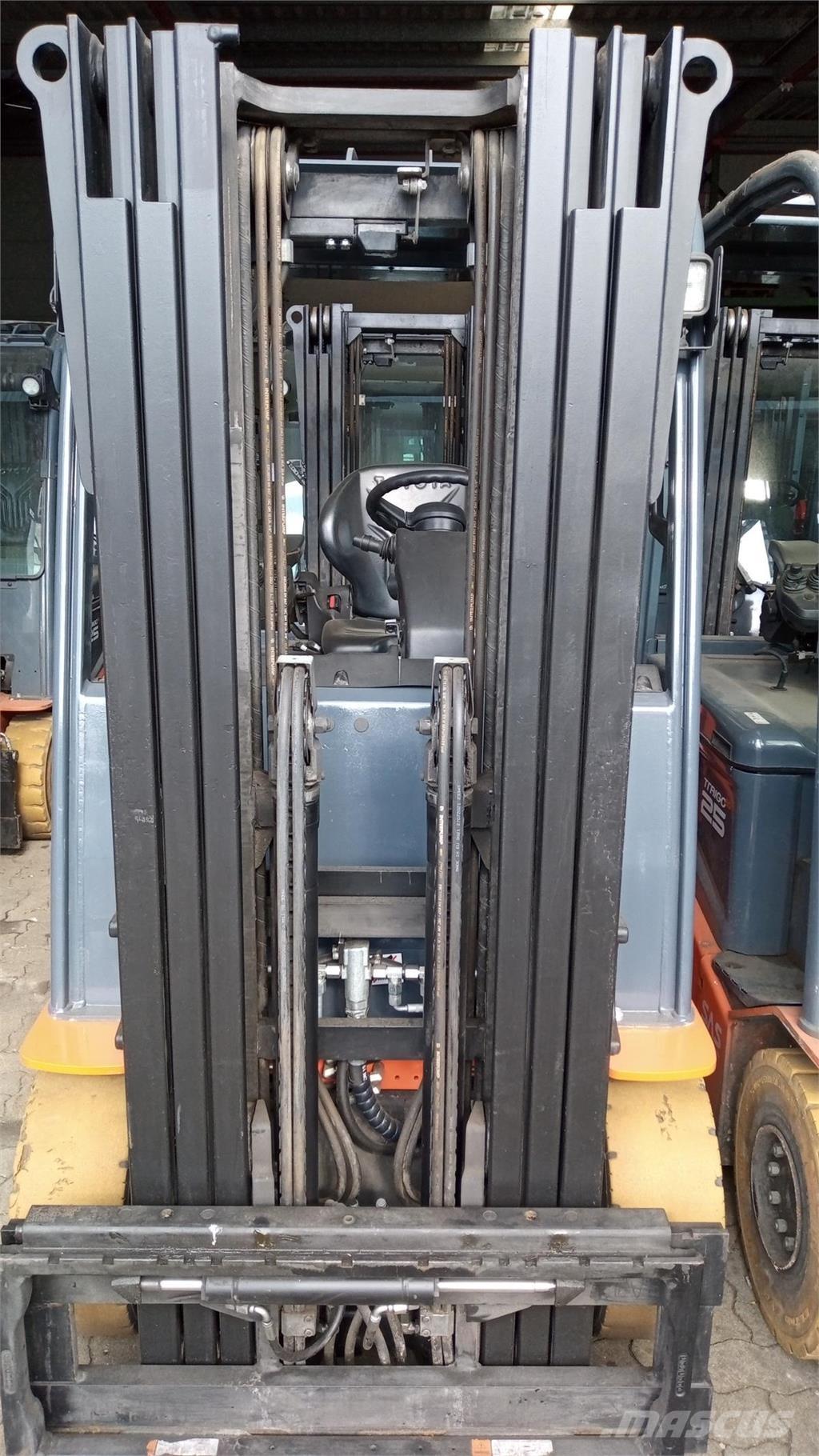 Toyota 8FBMKT25 Elektrikli forkliftler