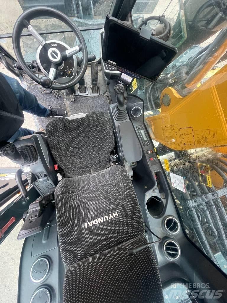 Hyundai HW160 Lastik tekerli ekskavatörler