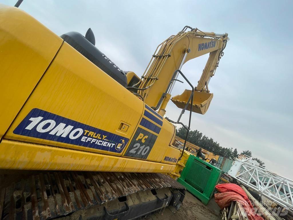 Komatsu PC210-10MO Paletli ekskavatörler