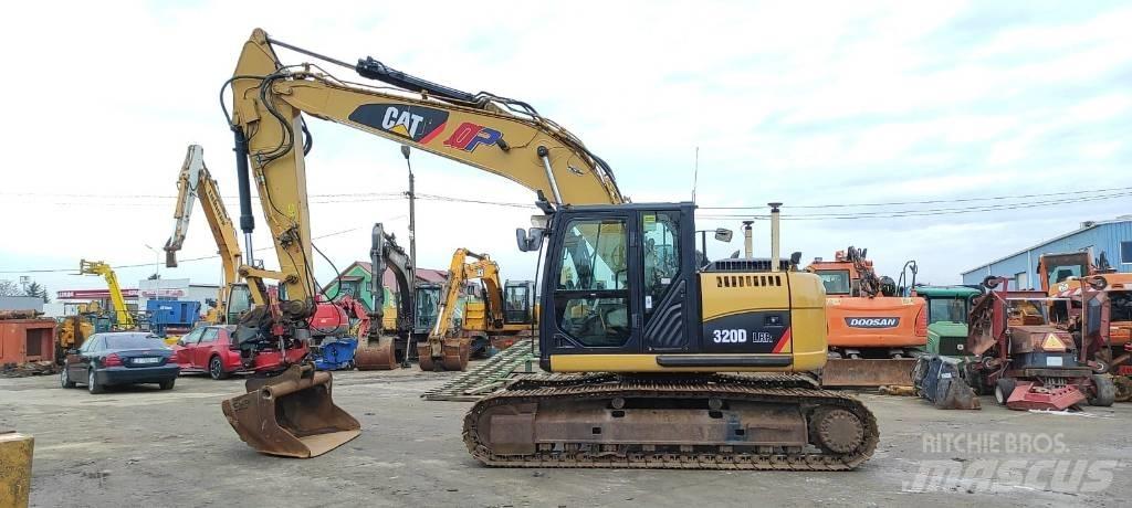 CAT 320 D Paletli ekskavatörler