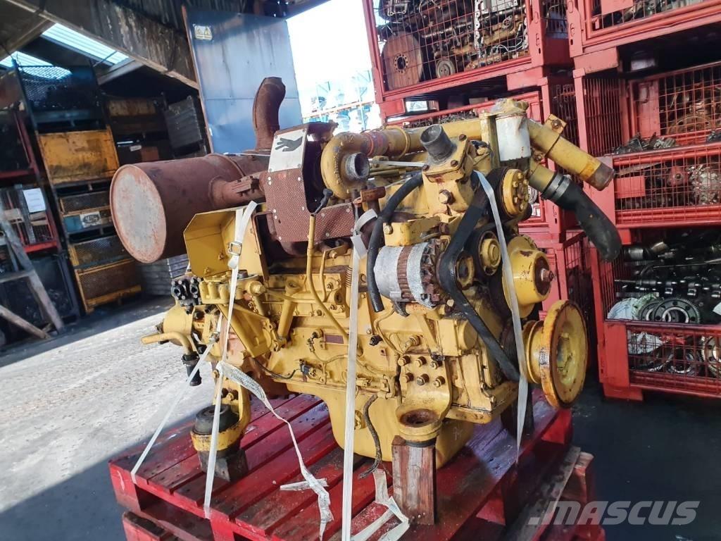 Komatsu SA6D95L-1 Paletli ekskavatörler