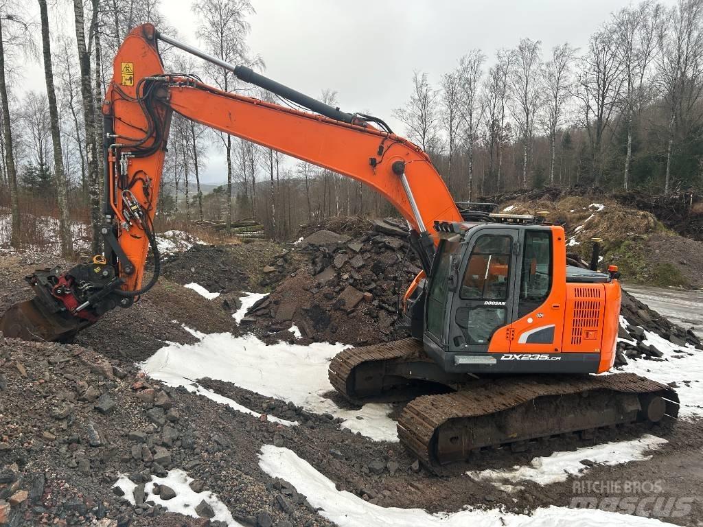 Doosan DX 235 LCR-5 Paletli ekskavatörler