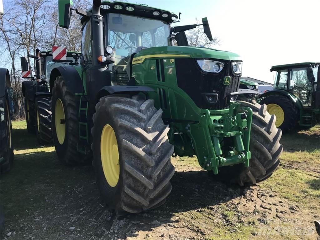 John Deere 6R 250 Traktörler