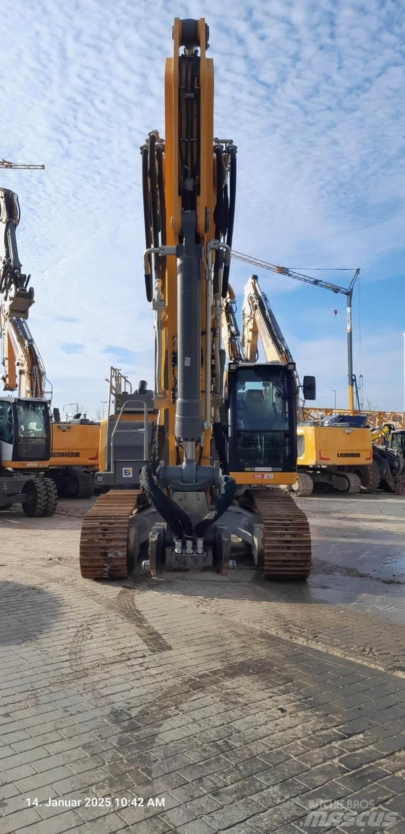 Liebherr R934 Paletli ekskavatörler