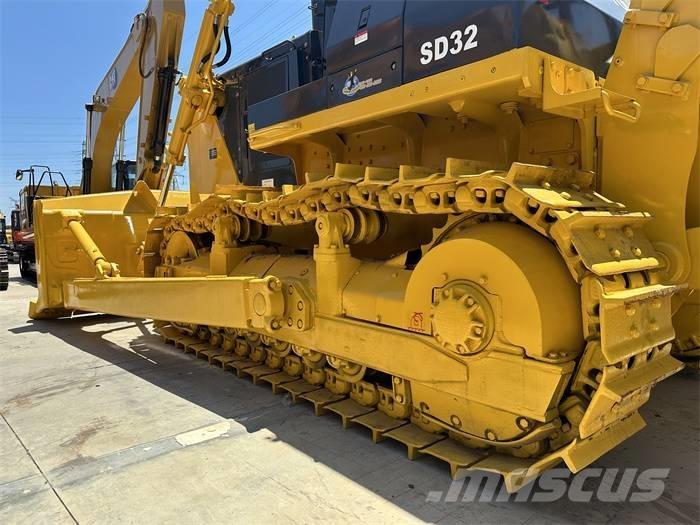Shantui SD 32 Paletli dozerler