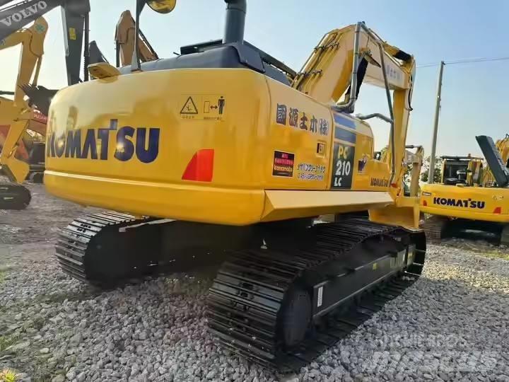 Komatsu PC210LC Paletli ekskavatörler