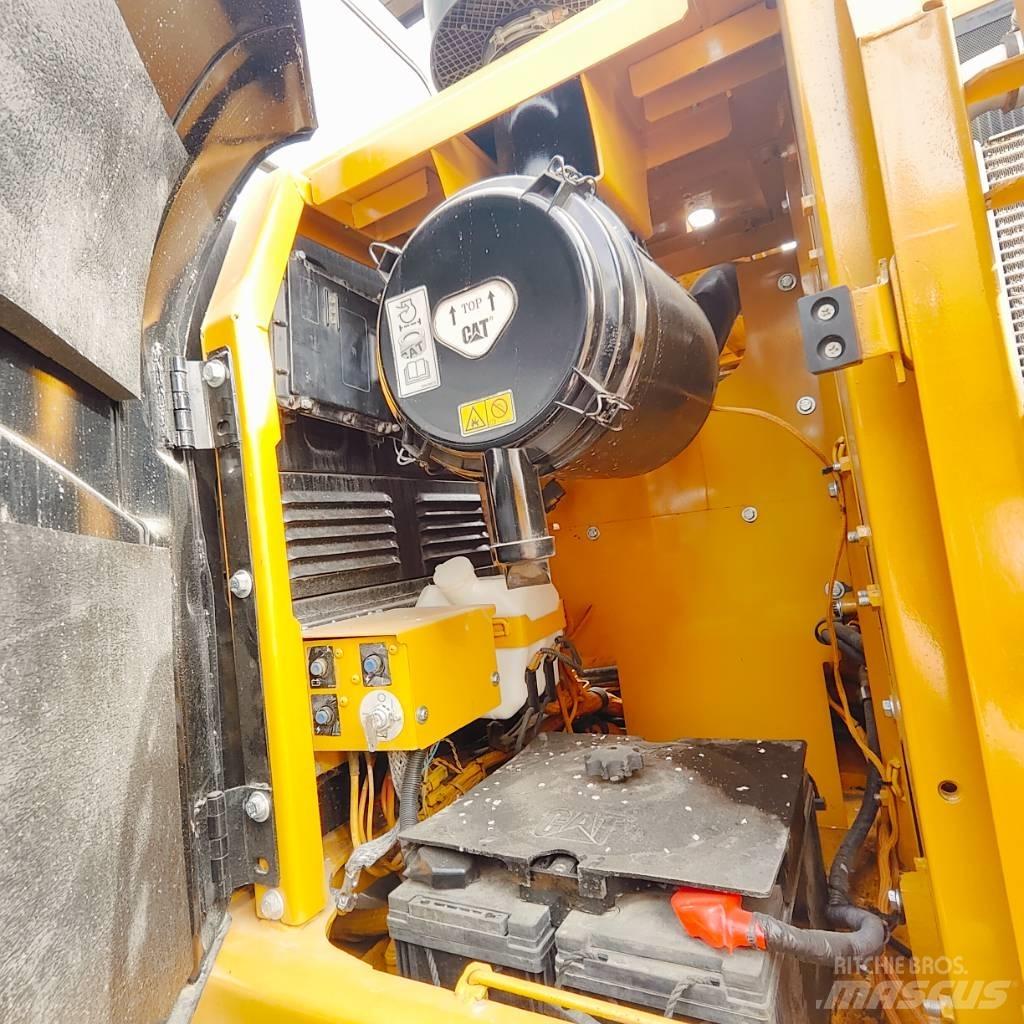 CAT 320D Paletli ekskavatörler