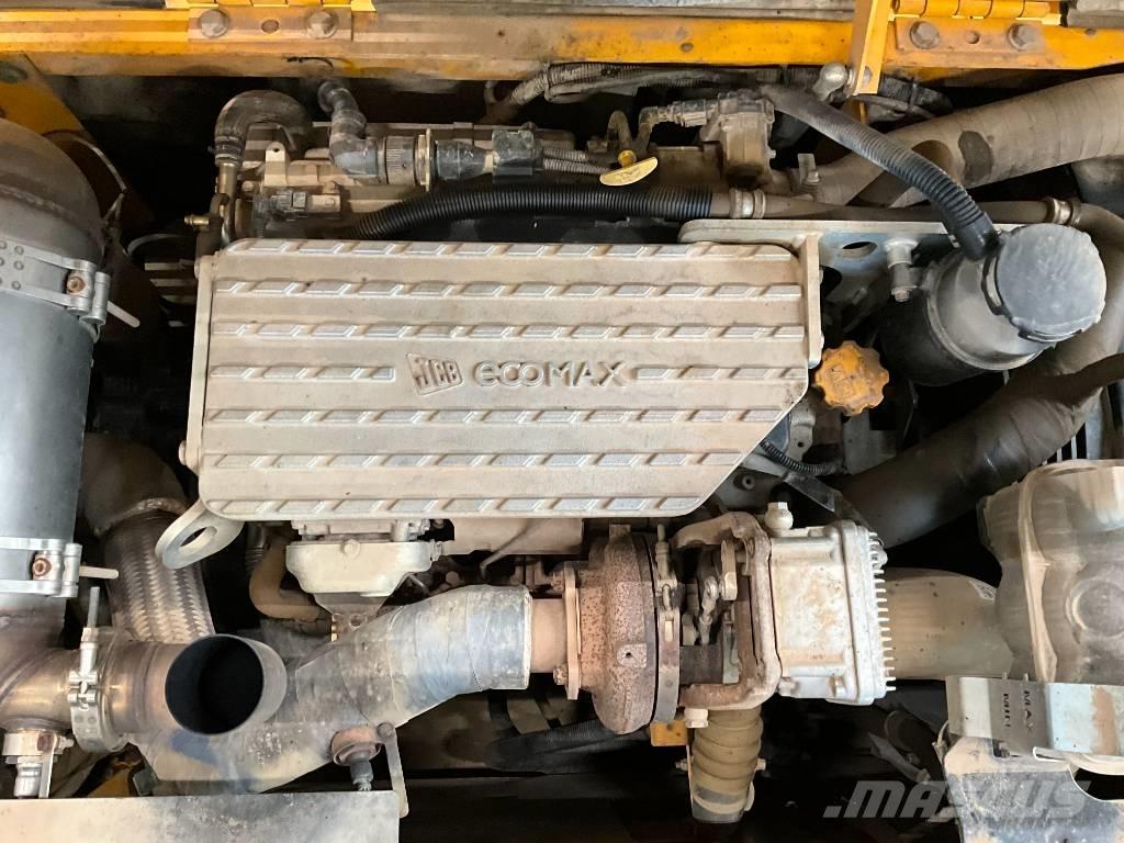 JCB JS 130 LC Paletli ekskavatörler