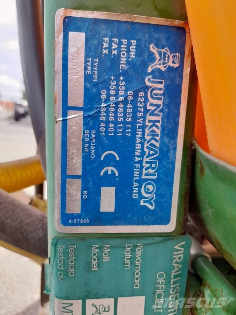Junkkari 3/700/12 Monte edilebilir pülverizatörler