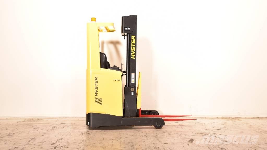 Hyster R 1.2 E Reach truck - depo içi istif araçları