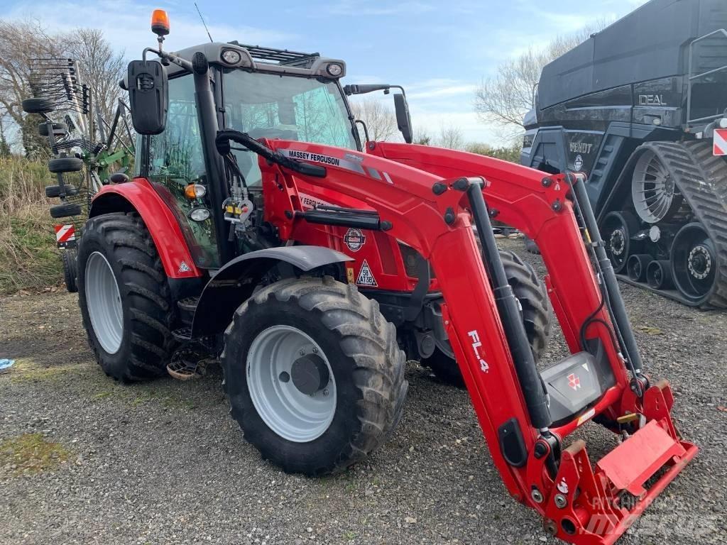 Massey Ferguson 5712 Traktörler