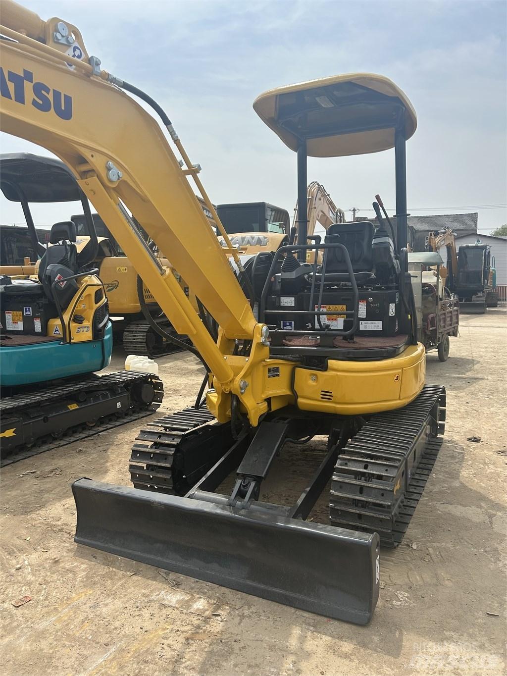 Komatsu PC30 Mini ekskavatörler, 7 tona dek