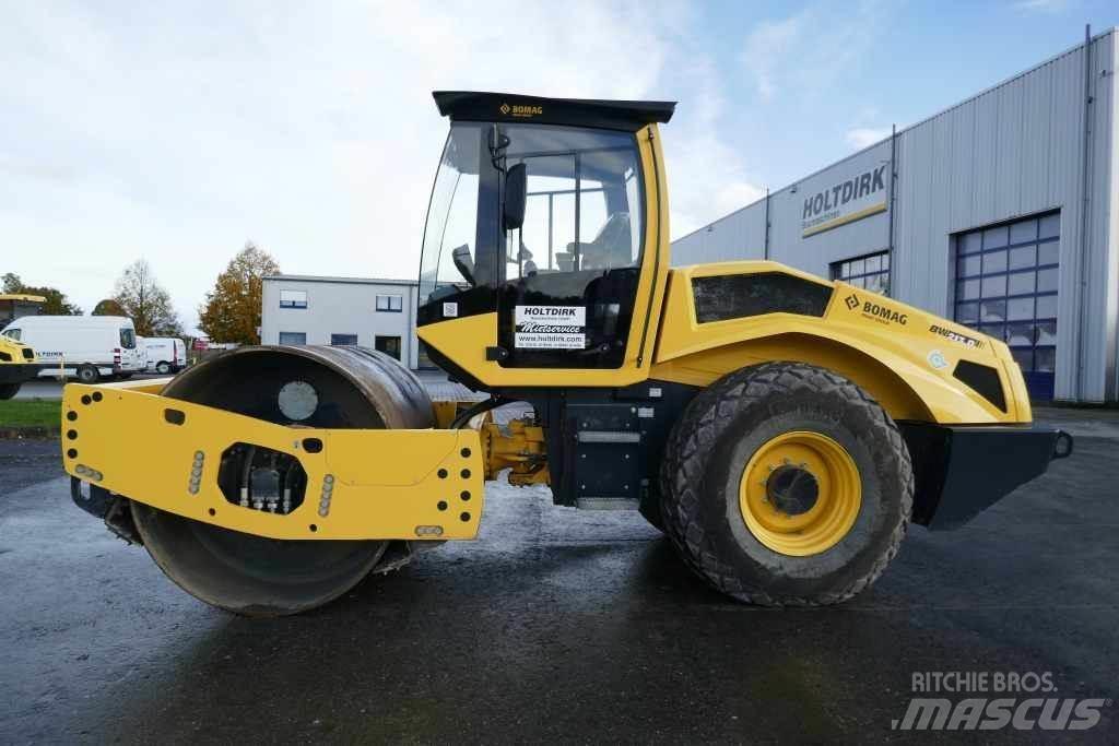 Bomag BW 213 D-5 Zemin sıkıştırma makineleri