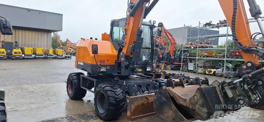 Doosan DX 100 W-7 Lastik tekerli ekskavatörler