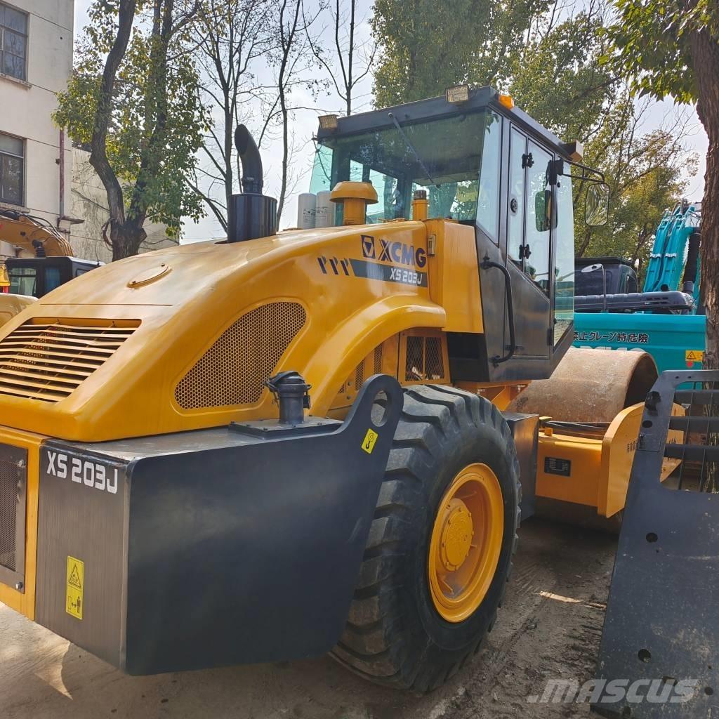 XCMG XS 203 J Tek tamburlu silindirler