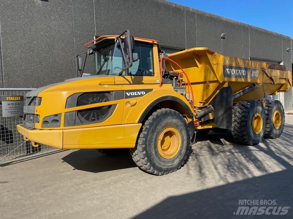 Volvo A25G Belden kirma kaya kamyonu