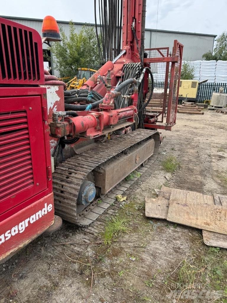 Casagrande C6 Hafif sondaj kuleleri