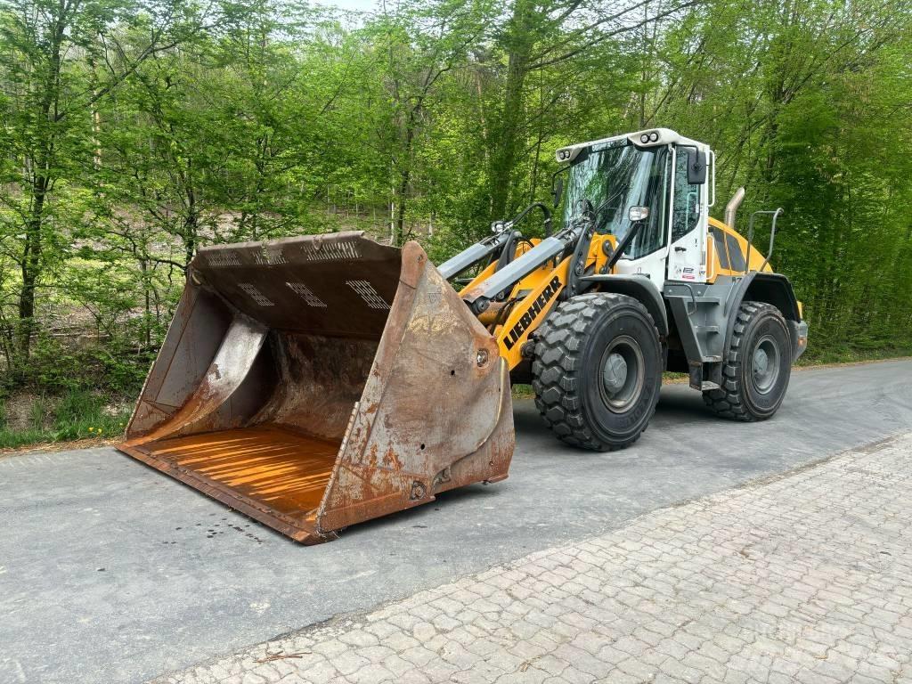 Liebherr L546 Tekerlekli yükleyiciler