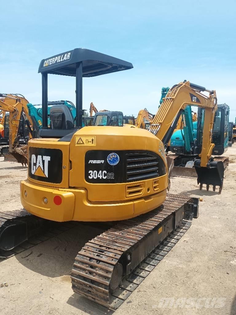 CAT 304 C Paletli ekskavatörler