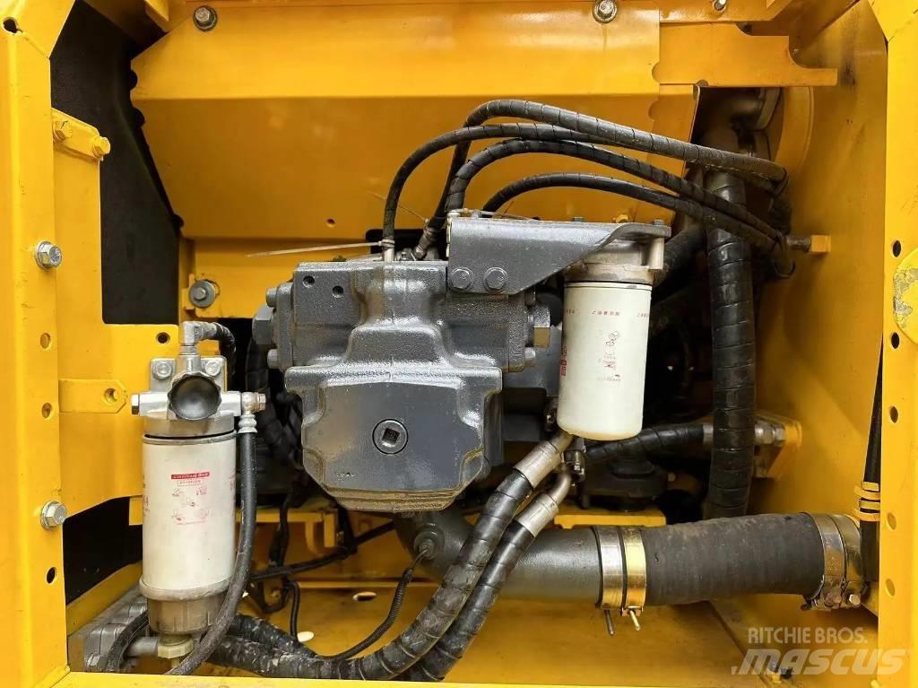Komatsu PC 210-8 Paletli ekskavatörler