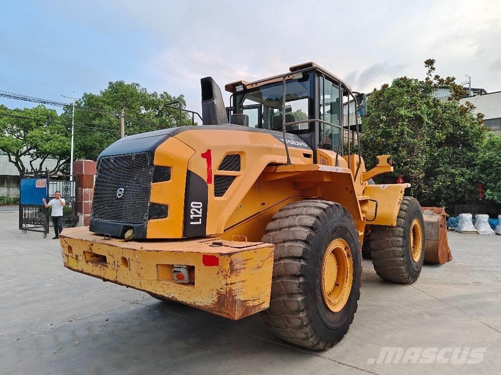 Volvo L 120 Tekerlekli yükleyiciler