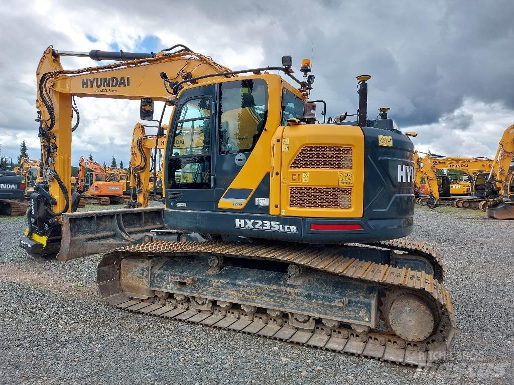 Hyundai HX 235 LCRD Paletli ekskavatörler