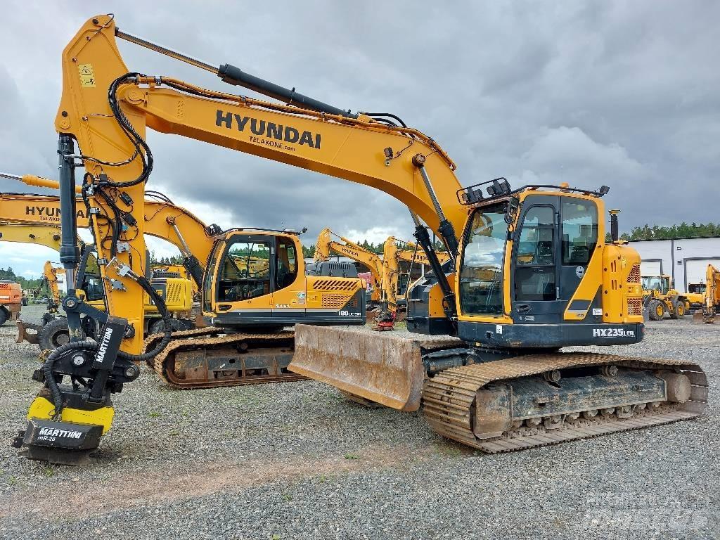 Hyundai HX 235 LCRD Paletli ekskavatörler
