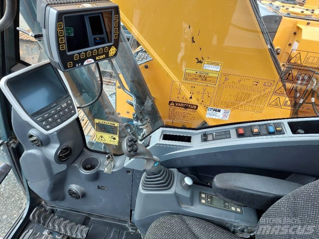 Hyundai HX 235 LCRD Paletli ekskavatörler