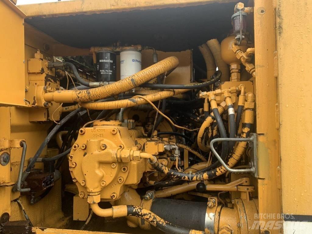 Liebherr 900 Lastik tekerli ekskavatörler
