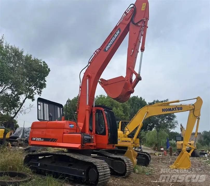 Doosan DX225LC-9C Paletli ekskavatörler