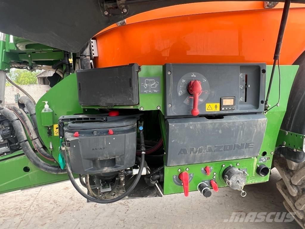 Amazone UX 11201 Sıvı gübre serpme makineleri