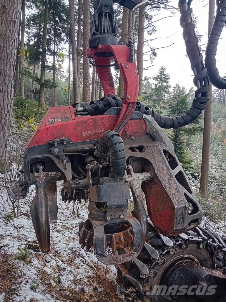 Komatsu 931 XC Biçerdöverler