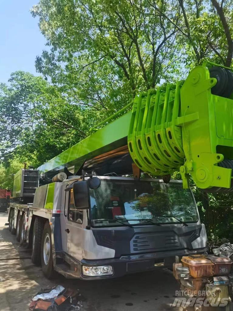 Zoomlion 220 Ton Yol-Arazi Tipi Vinçler (AT)