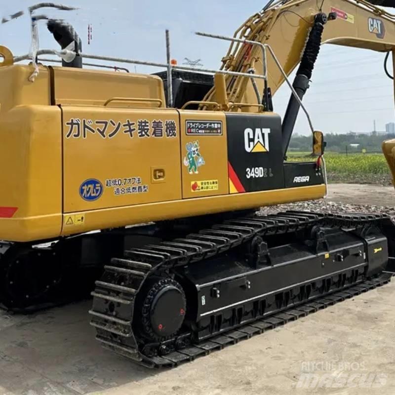 CAT 349 D Paletli ekskavatörler