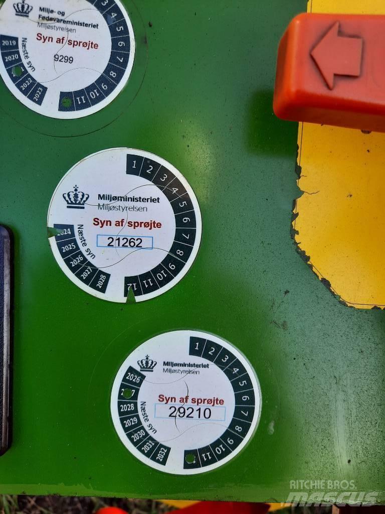 Amazone UG 3000 Nova Çekilir pülverizatörler