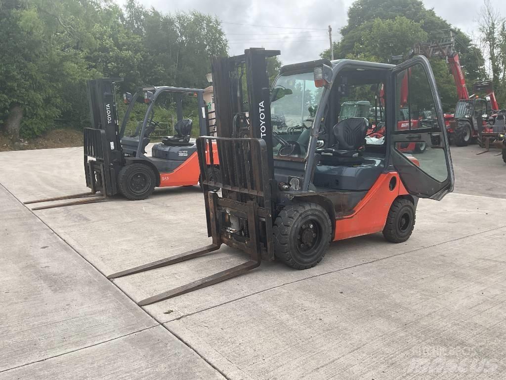 Toyota 02-8 FDF 30 Dizel forkliftler