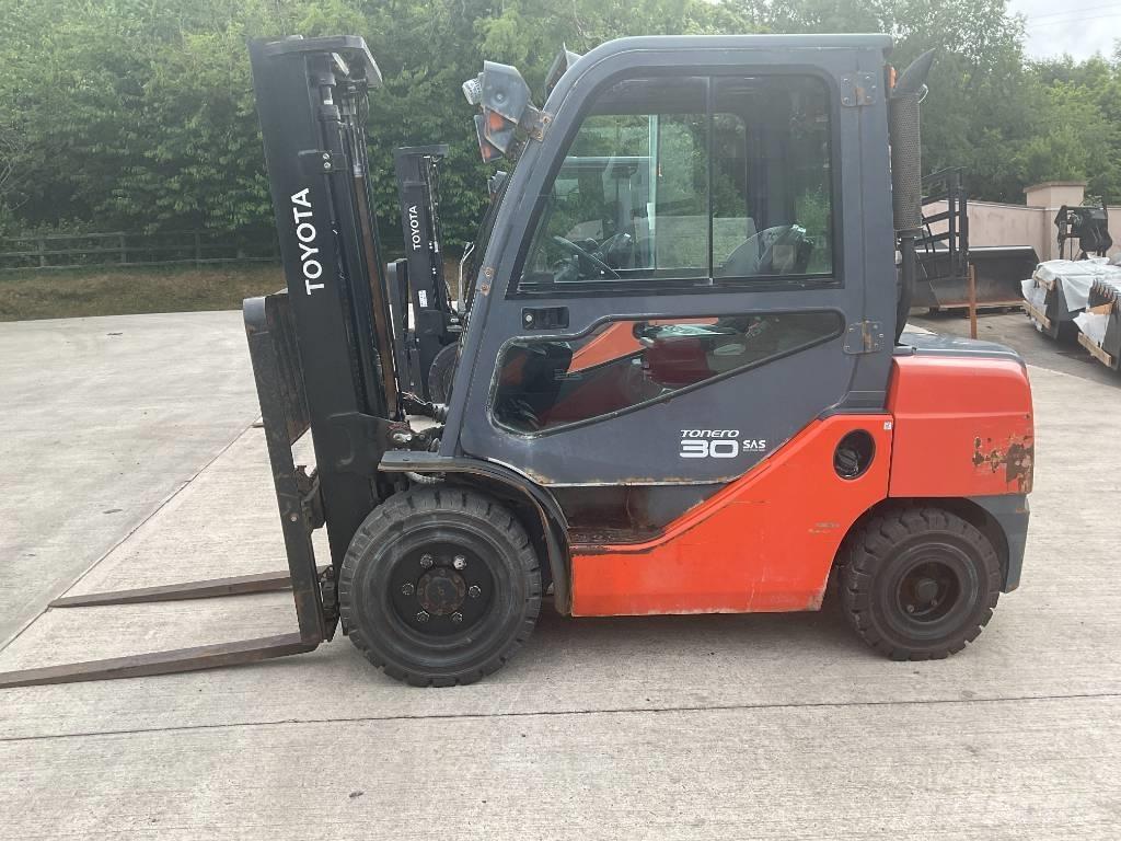 Toyota 02-8 FDF 30 Dizel forkliftler
