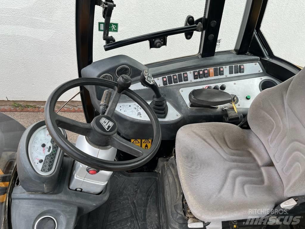 JCB TM 220 Teleskopik yükleyiciler