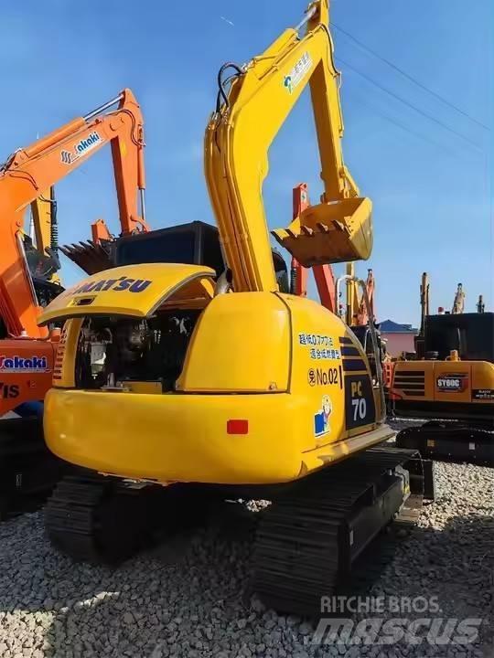 Komatsu PC70 Paletli ekskavatörler