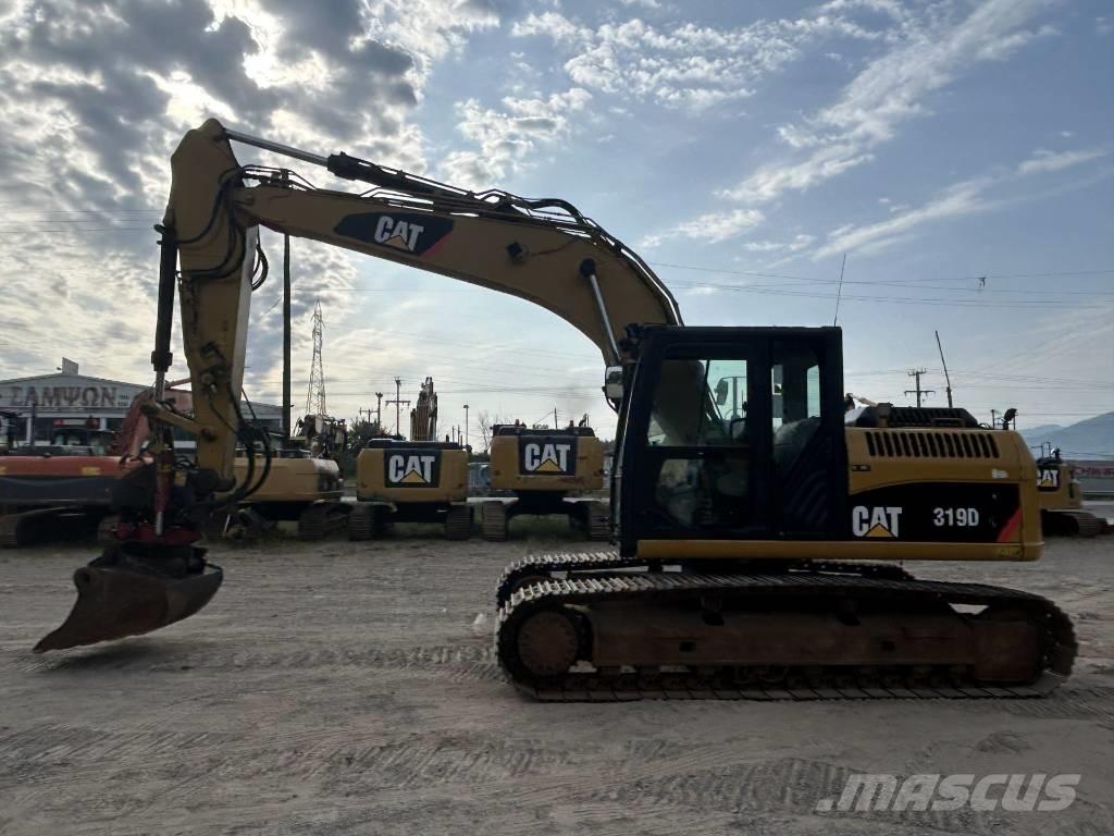 CAT 319 D L Paletli ekskavatörler