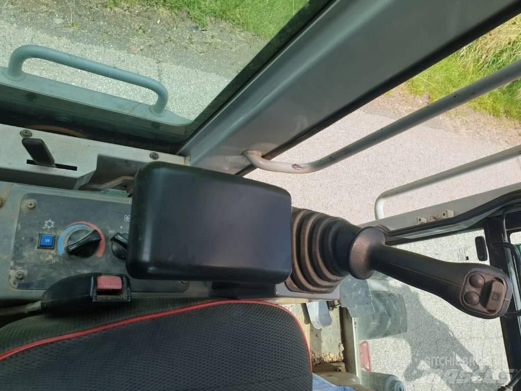 Takeuchi TB175W Lastik tekerli ekskavatörler