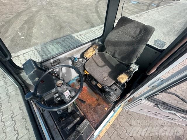 Fuchs MHL 330 Kabin