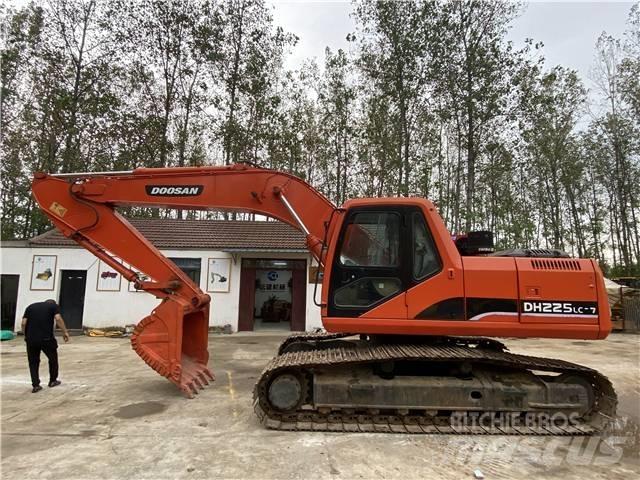 Doosan DH225LC-7 Paletli ekskavatörler