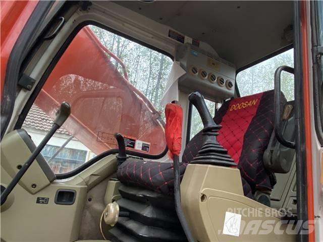 Doosan DH225LC-7 Paletli ekskavatörler