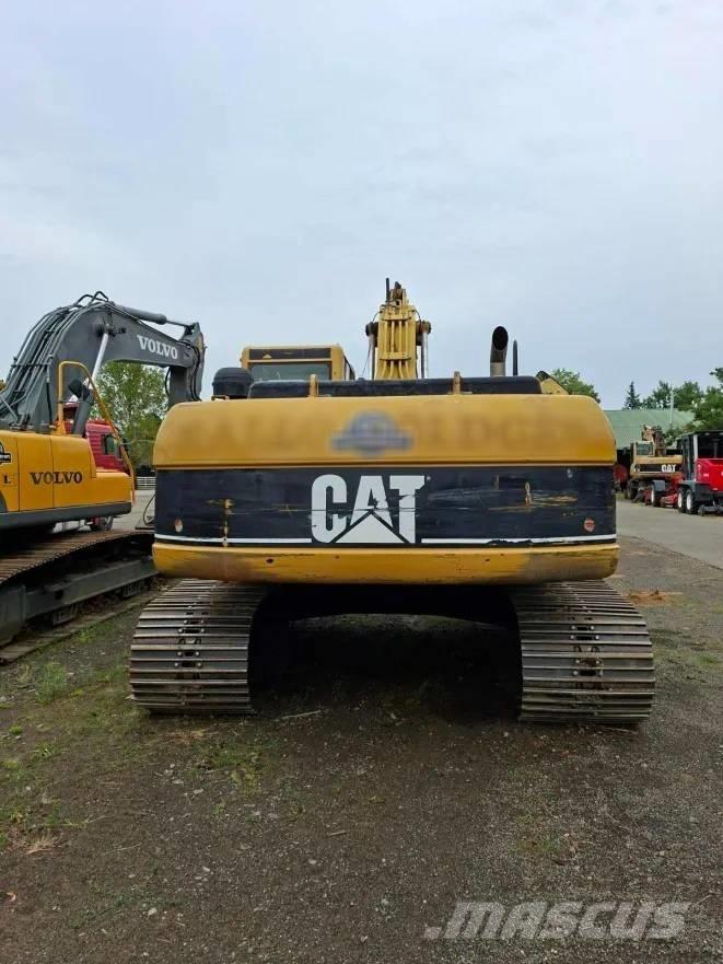 CAT 322 C Paletli ekskavatörler