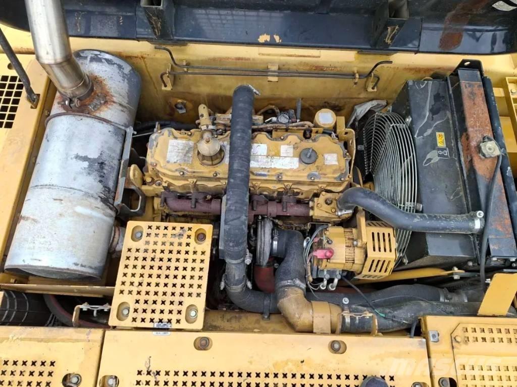 CAT 322 C Paletli ekskavatörler